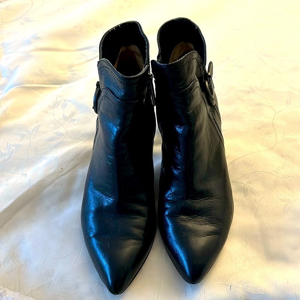 Ankle boots size 7.5